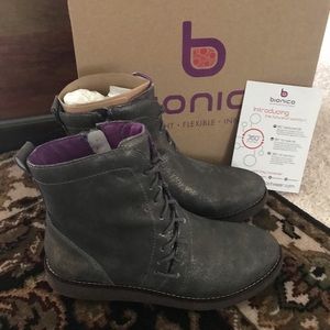 Women Bionica NWT CORSET II size 7 Bronz Gold Booties, Shoes Leather Winter